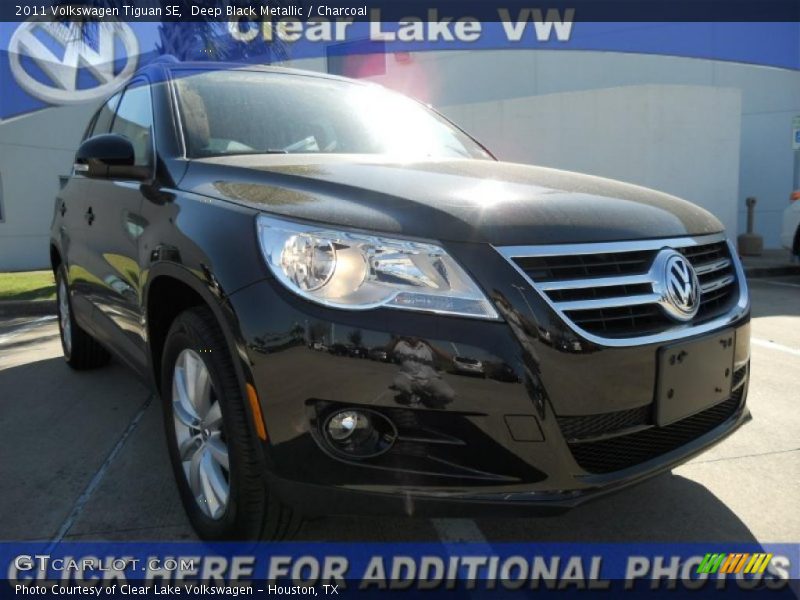 Deep Black Metallic / Charcoal 2011 Volkswagen Tiguan SE