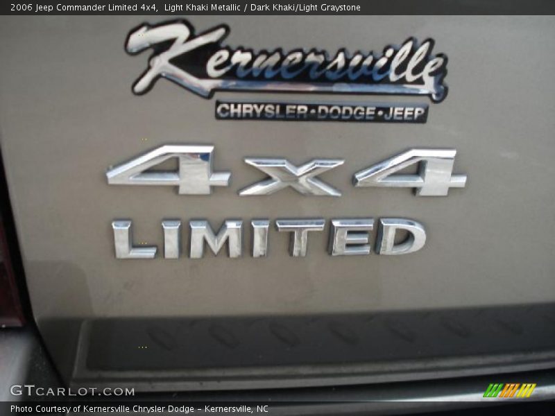 Light Khaki Metallic / Dark Khaki/Light Graystone 2006 Jeep Commander Limited 4x4