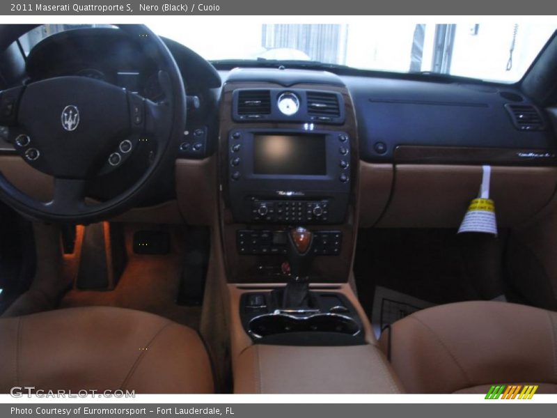 Nero (Black) / Cuoio 2011 Maserati Quattroporte S