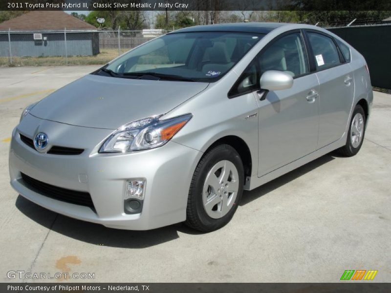 Front 3/4 View of 2011 Prius Hybrid III