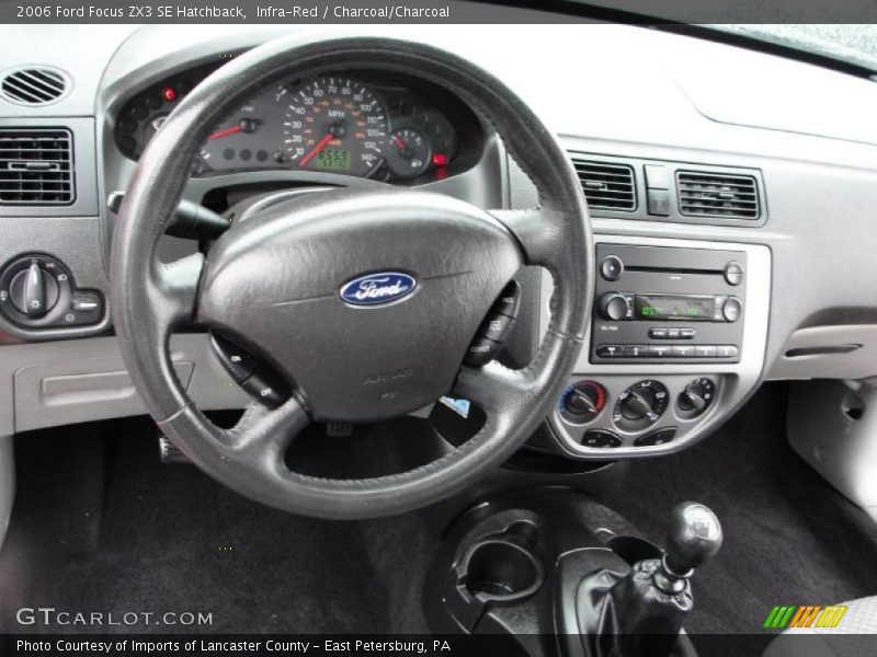  2006 Focus ZX3 SE Hatchback Charcoal/Charcoal Interior