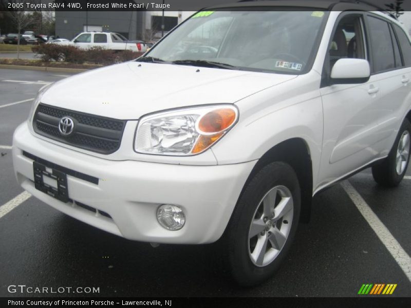  2005 RAV4 4WD Frosted White Pearl