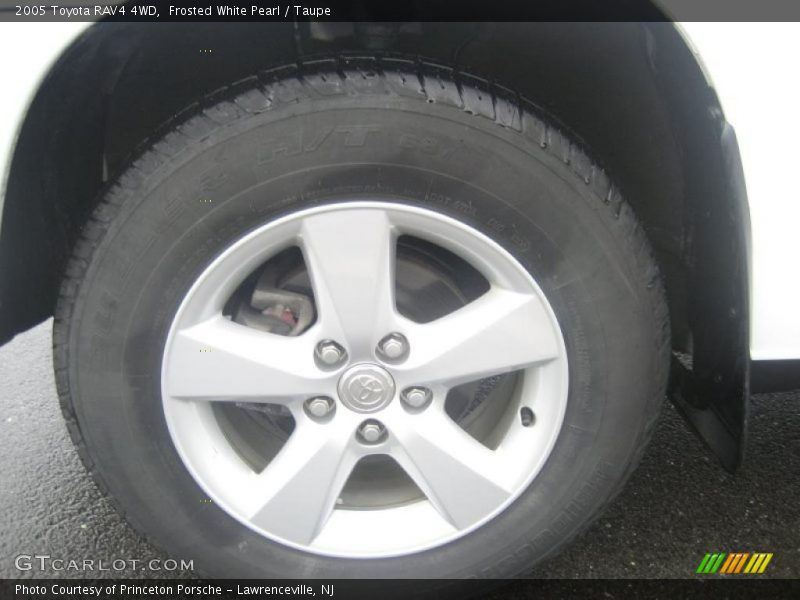  2005 RAV4 4WD Wheel