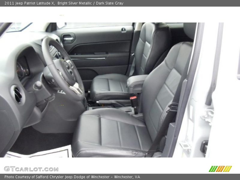  2011 Patriot Latitude X Dark Slate Gray Interior