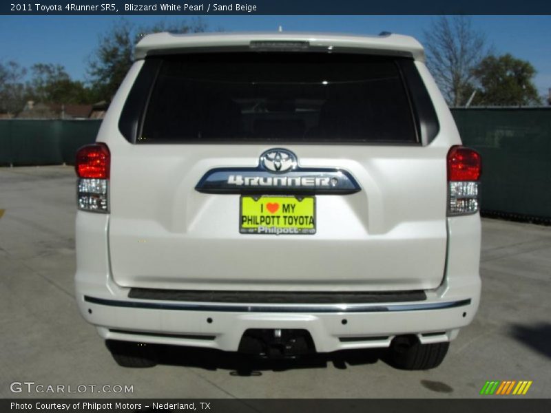 Blizzard White Pearl / Sand Beige 2011 Toyota 4Runner SR5