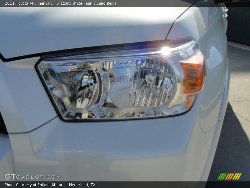 Blizzard White Pearl / Sand Beige 2011 Toyota 4Runner SR5