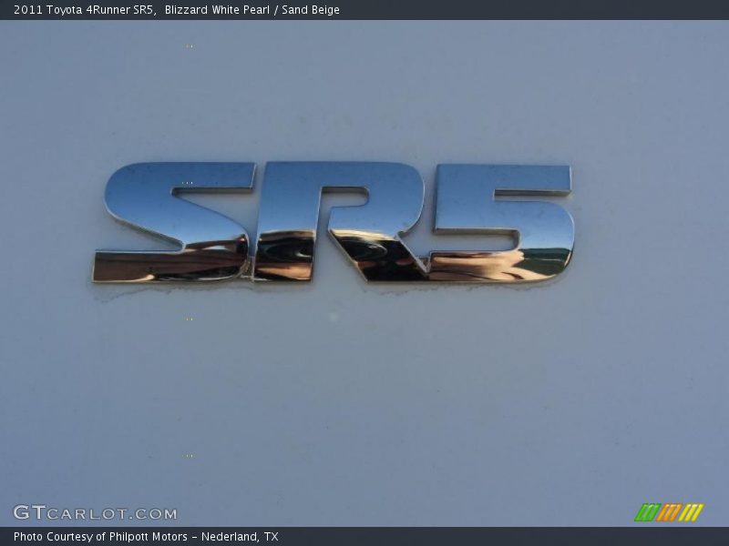 Blizzard White Pearl / Sand Beige 2011 Toyota 4Runner SR5