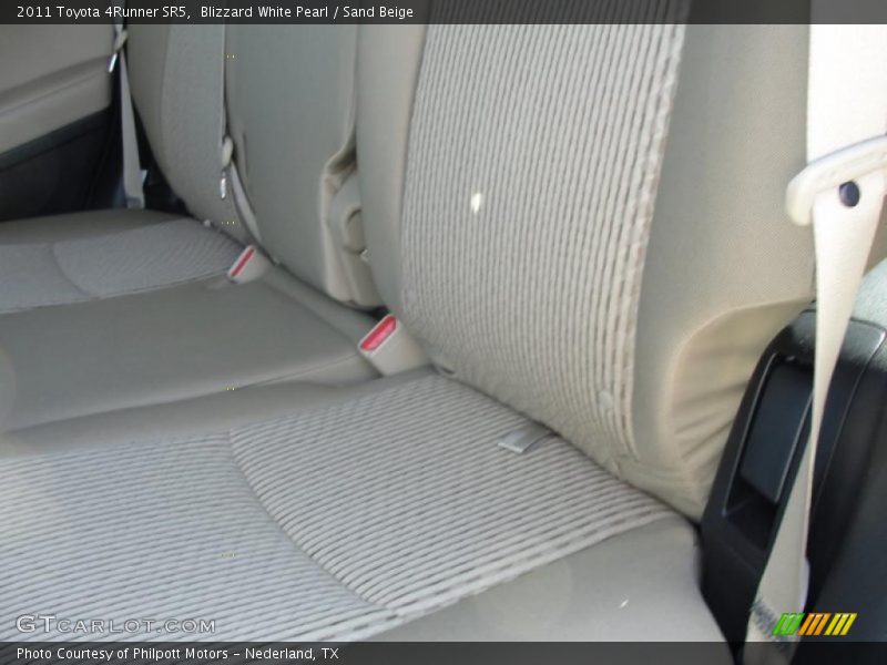 Blizzard White Pearl / Sand Beige 2011 Toyota 4Runner SR5