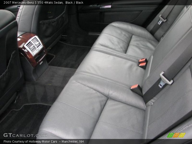 Black / Black 2007 Mercedes-Benz S 550 4Matic Sedan