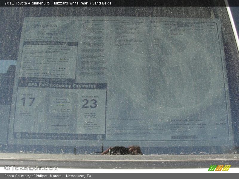 Blizzard White Pearl / Sand Beige 2011 Toyota 4Runner SR5