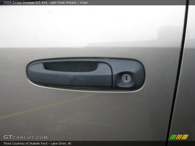Light Khaki Metallic / Khaki 2004 Dodge Durango SLT 4x4