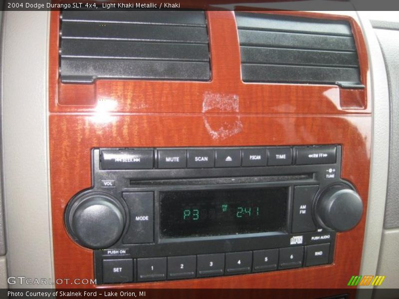 Light Khaki Metallic / Khaki 2004 Dodge Durango SLT 4x4