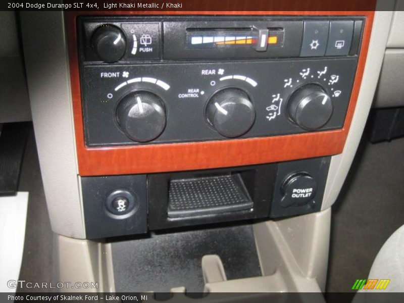 Light Khaki Metallic / Khaki 2004 Dodge Durango SLT 4x4