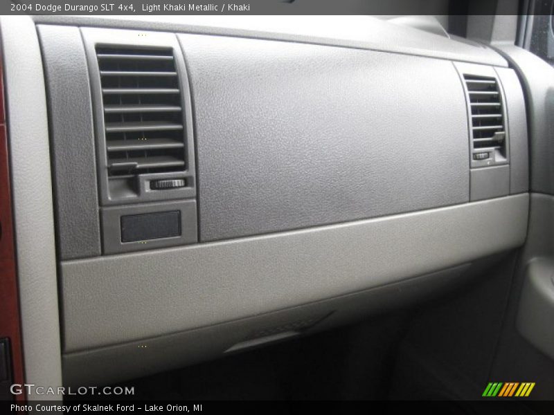 Light Khaki Metallic / Khaki 2004 Dodge Durango SLT 4x4