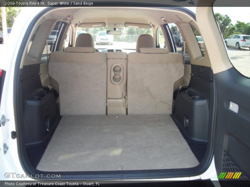 Super White / Sand Beige 2009 Toyota RAV4 I4