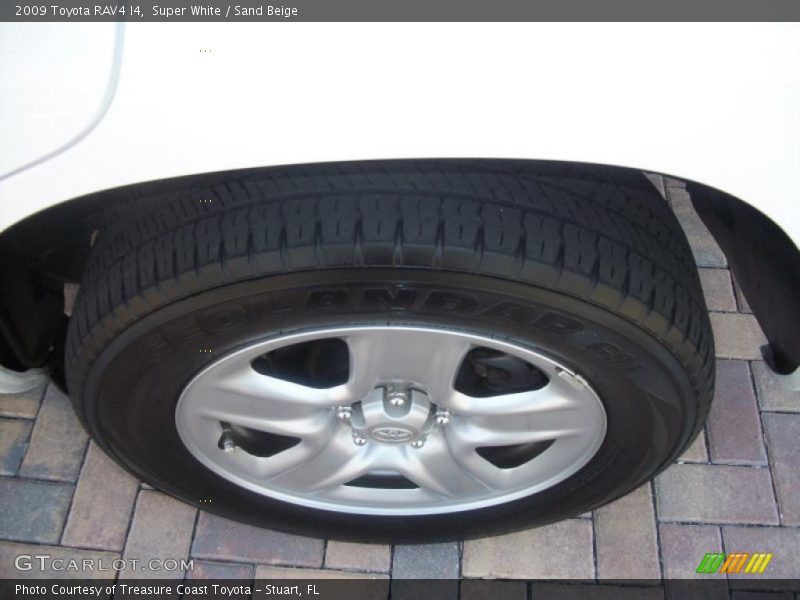 Super White / Sand Beige 2009 Toyota RAV4 I4