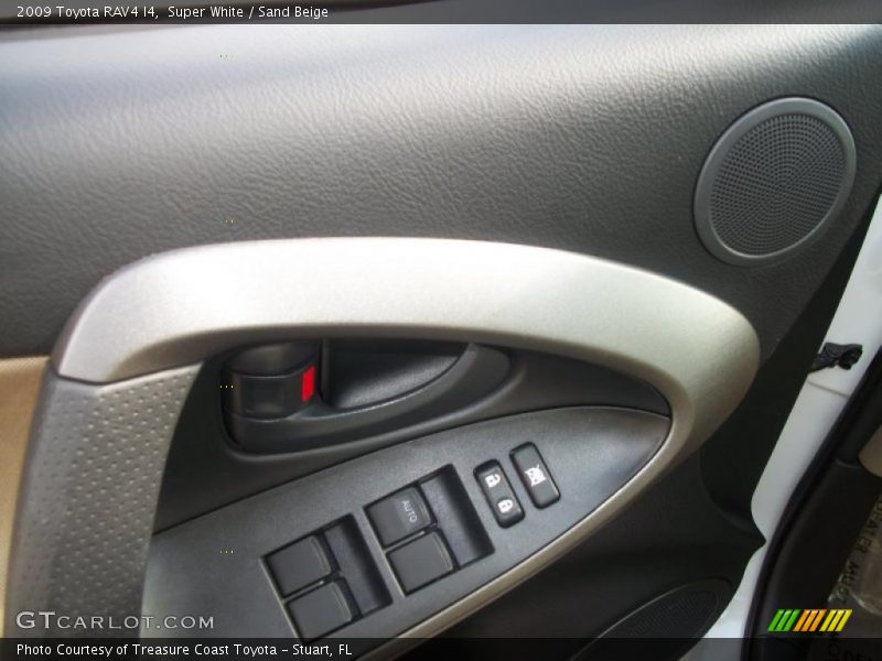 Super White / Sand Beige 2009 Toyota RAV4 I4
