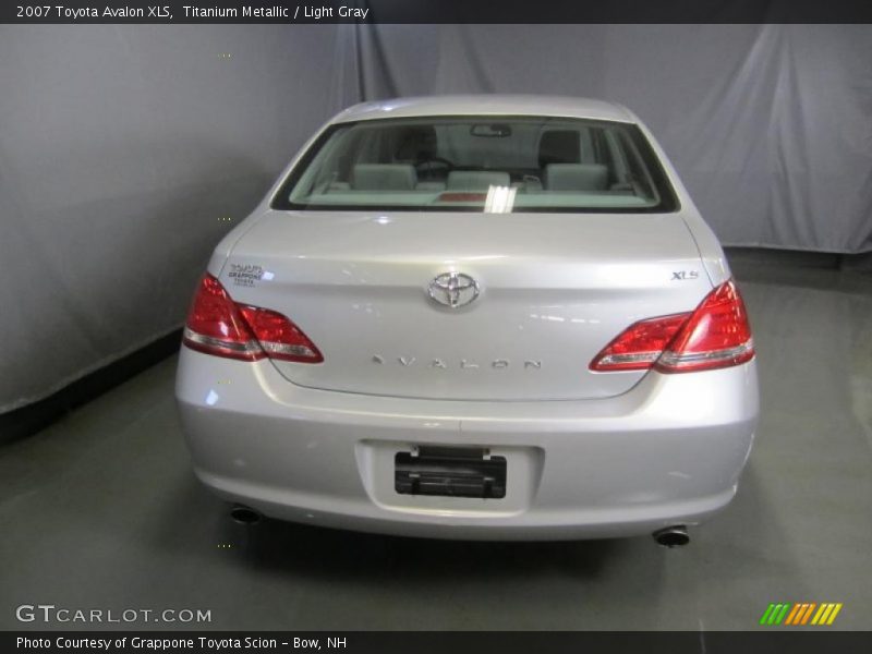 Titanium Metallic / Light Gray 2007 Toyota Avalon XLS