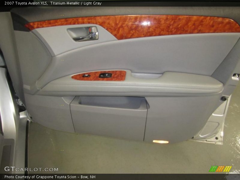 Titanium Metallic / Light Gray 2007 Toyota Avalon XLS