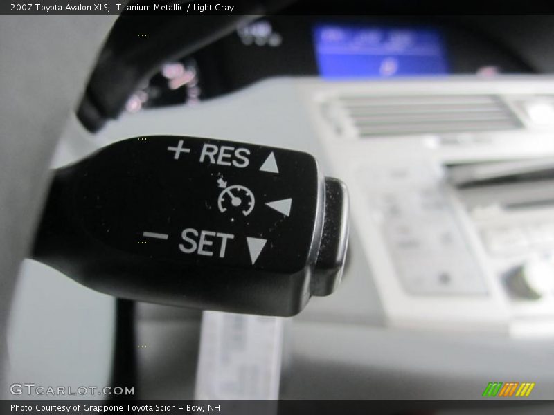 Titanium Metallic / Light Gray 2007 Toyota Avalon XLS