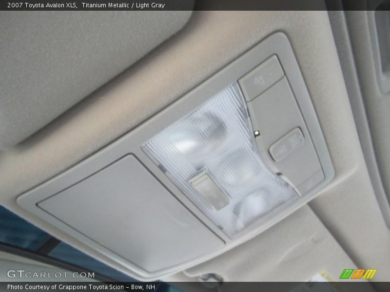 Titanium Metallic / Light Gray 2007 Toyota Avalon XLS