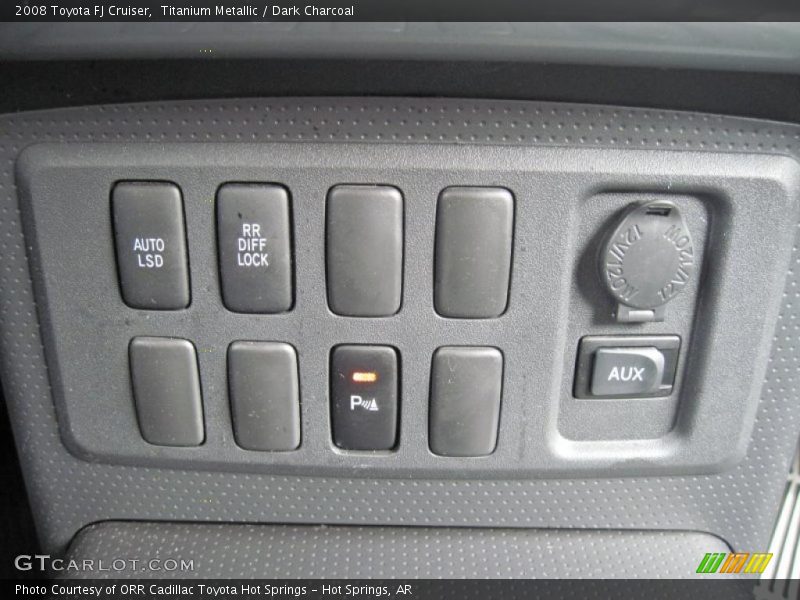 Titanium Metallic / Dark Charcoal 2008 Toyota FJ Cruiser