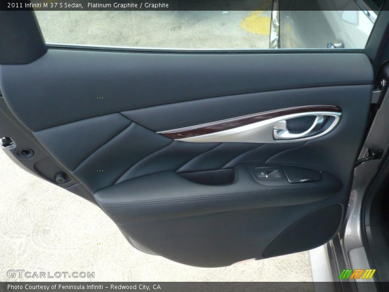 Door Panel of 2011 M 37 S Sedan