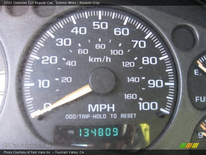 Summit White / Medium Gray 2002 Chevrolet S10 Regular Cab