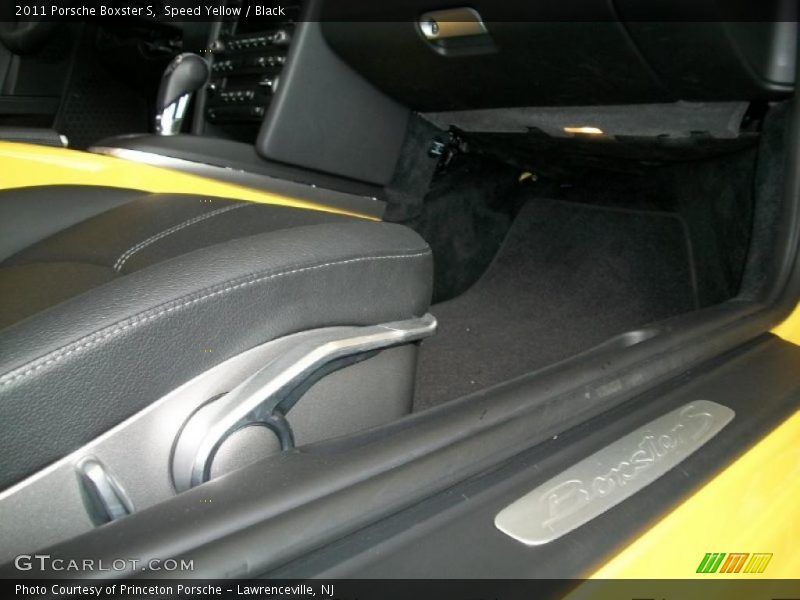 Speed Yellow / Black 2011 Porsche Boxster S