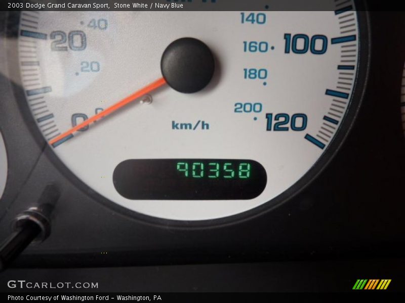Stone White / Navy Blue 2003 Dodge Grand Caravan Sport