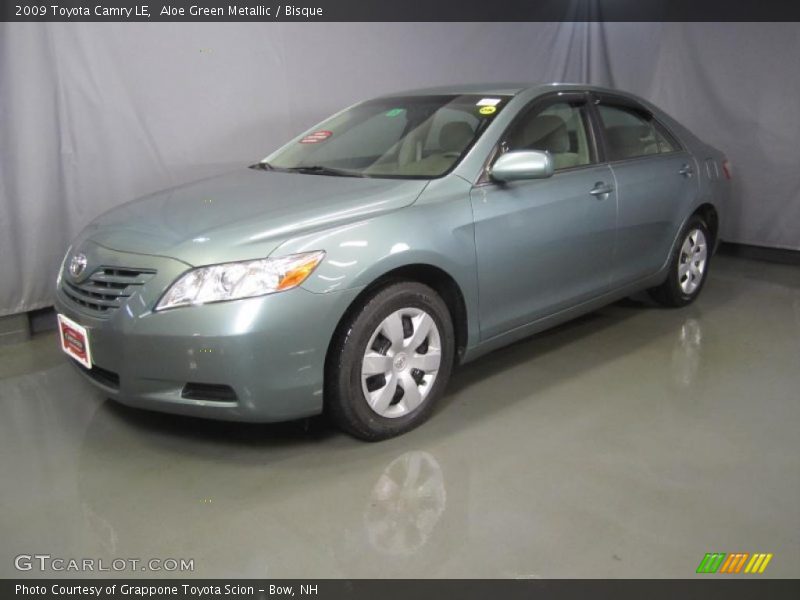 Aloe Green Metallic / Bisque 2009 Toyota Camry LE