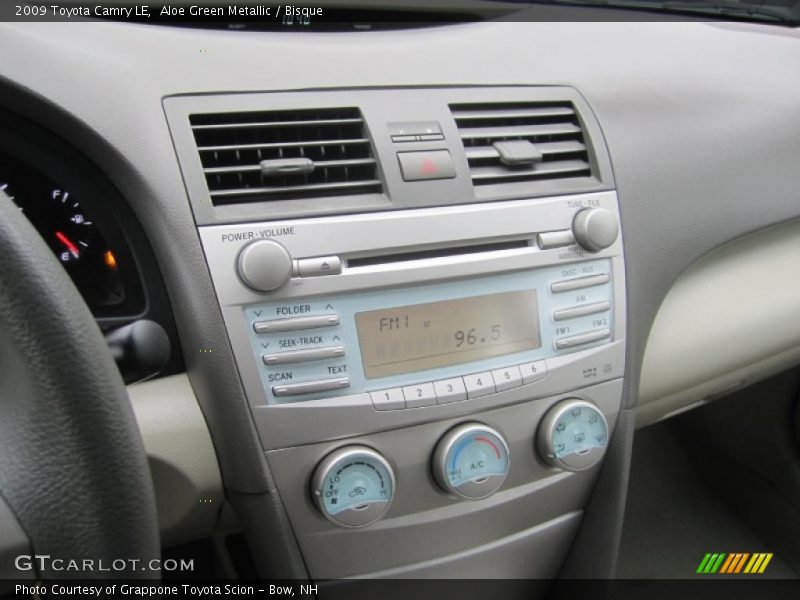 Aloe Green Metallic / Bisque 2009 Toyota Camry LE