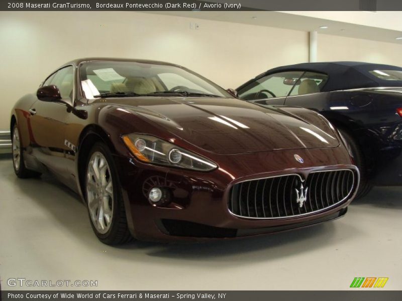 Bordeaux Pontevecchio (Dark Red) / Avorio (Ivory) 2008 Maserati GranTurismo