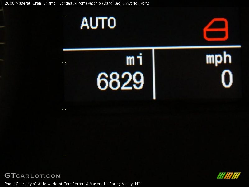 Bordeaux Pontevecchio (Dark Red) / Avorio (Ivory) 2008 Maserati GranTurismo