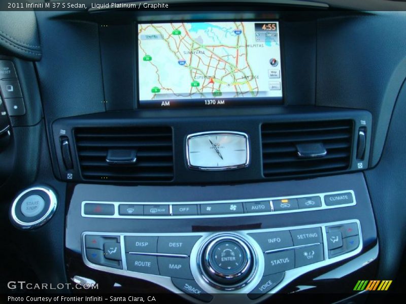 Navigation of 2011 M 37 S Sedan