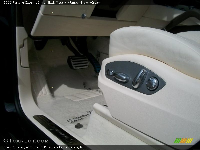 Jet Black Metallic / Umber Brown/Cream 2011 Porsche Cayenne S