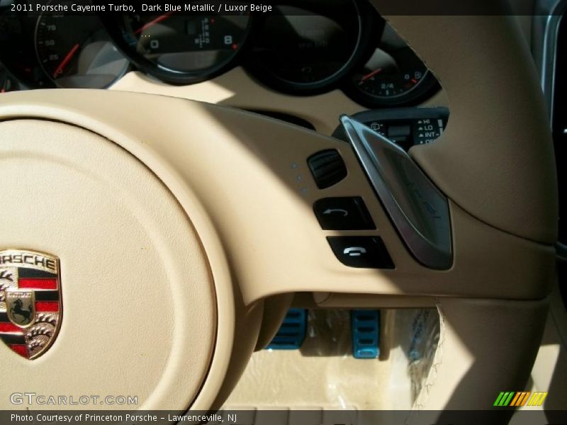 Controls of 2011 Cayenne Turbo