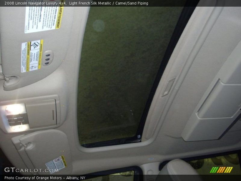 Light French Silk Metallic / Camel/Sand Piping 2008 Lincoln Navigator Luxury 4x4
