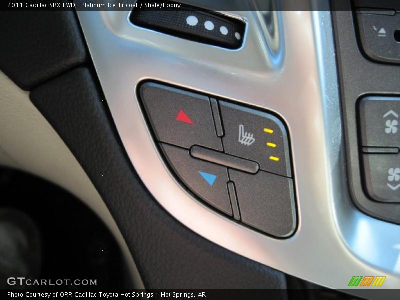 Platinum Ice Tricoat / Shale/Ebony 2011 Cadillac SRX FWD