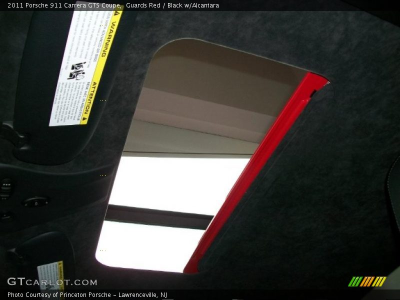 Sunroof of 2011 911 Carrera GTS Coupe