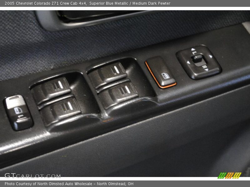 Superior Blue Metallic / Medium Dark Pewter 2005 Chevrolet Colorado Z71 Crew Cab 4x4