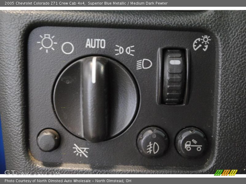 Superior Blue Metallic / Medium Dark Pewter 2005 Chevrolet Colorado Z71 Crew Cab 4x4