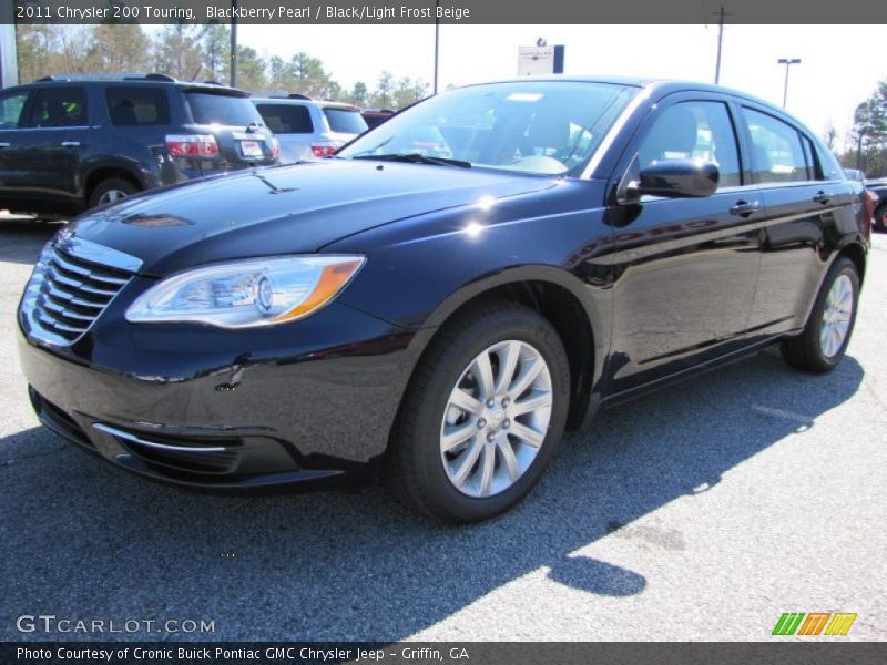 Blackberry Pearl / Black/Light Frost Beige 2011 Chrysler 200 Touring
