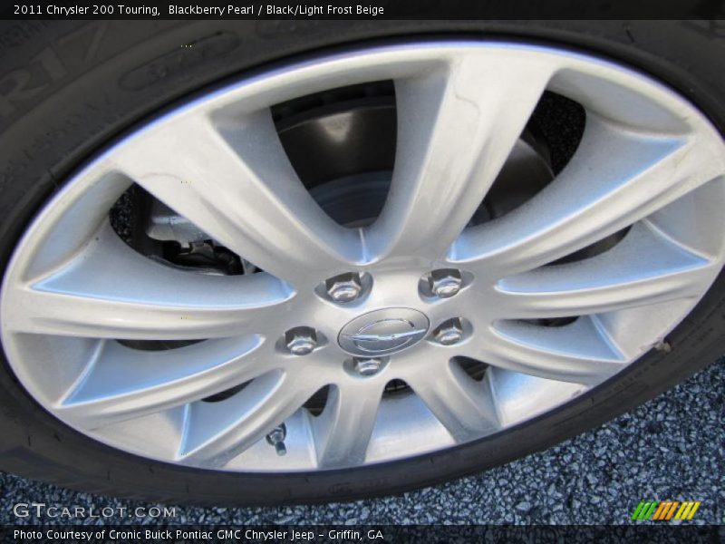 Blackberry Pearl / Black/Light Frost Beige 2011 Chrysler 200 Touring