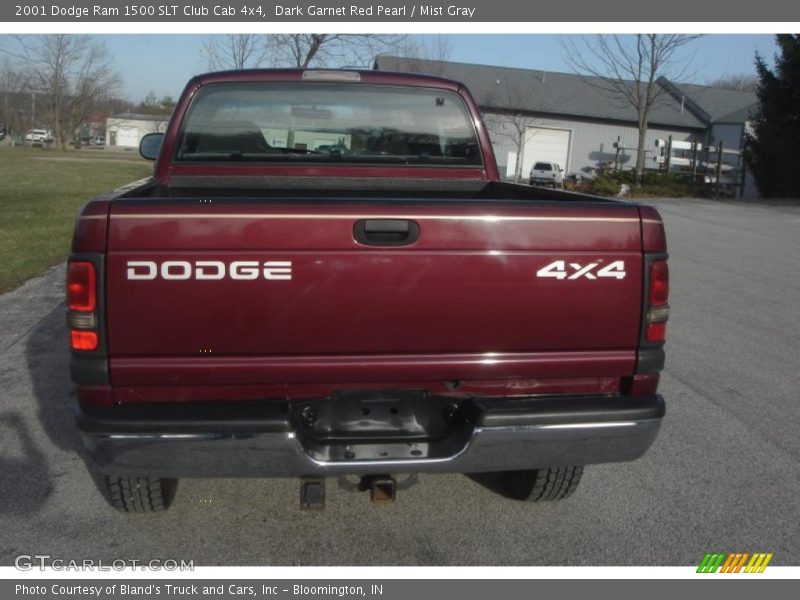 Dark Garnet Red Pearl / Mist Gray 2001 Dodge Ram 1500 SLT Club Cab 4x4