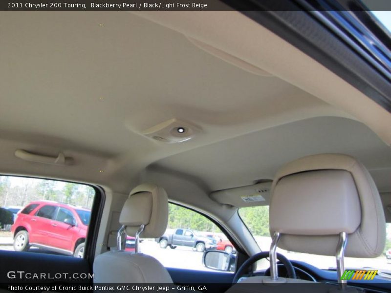 Blackberry Pearl / Black/Light Frost Beige 2011 Chrysler 200 Touring