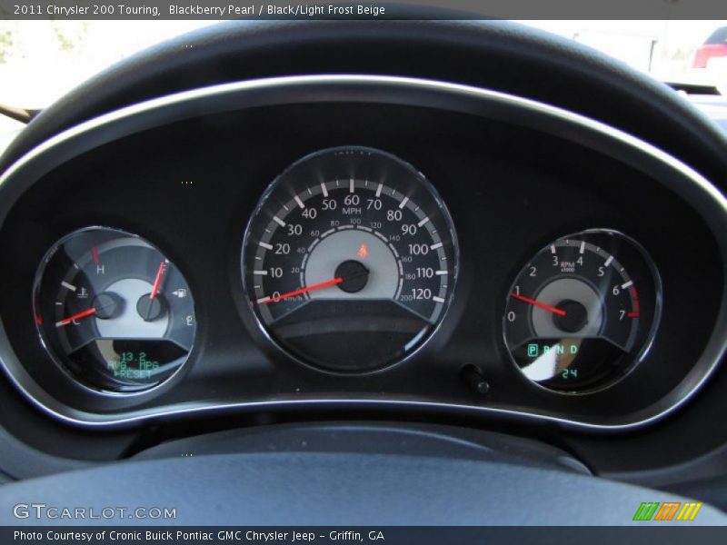 Blackberry Pearl / Black/Light Frost Beige 2011 Chrysler 200 Touring