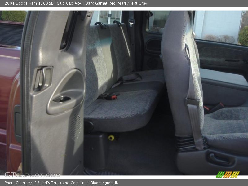 Dark Garnet Red Pearl / Mist Gray 2001 Dodge Ram 1500 SLT Club Cab 4x4
