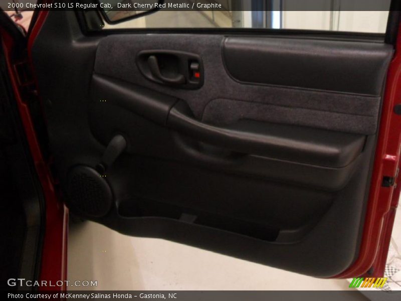 Dark Cherry Red Metallic / Graphite 2000 Chevrolet S10 LS Regular Cab