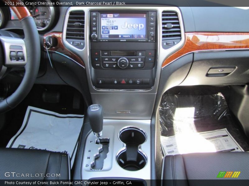 Dashboard of 2011 Grand Cherokee Overland